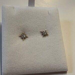 Elegant 14kt Yellow Gold & Diamond Star Earrings